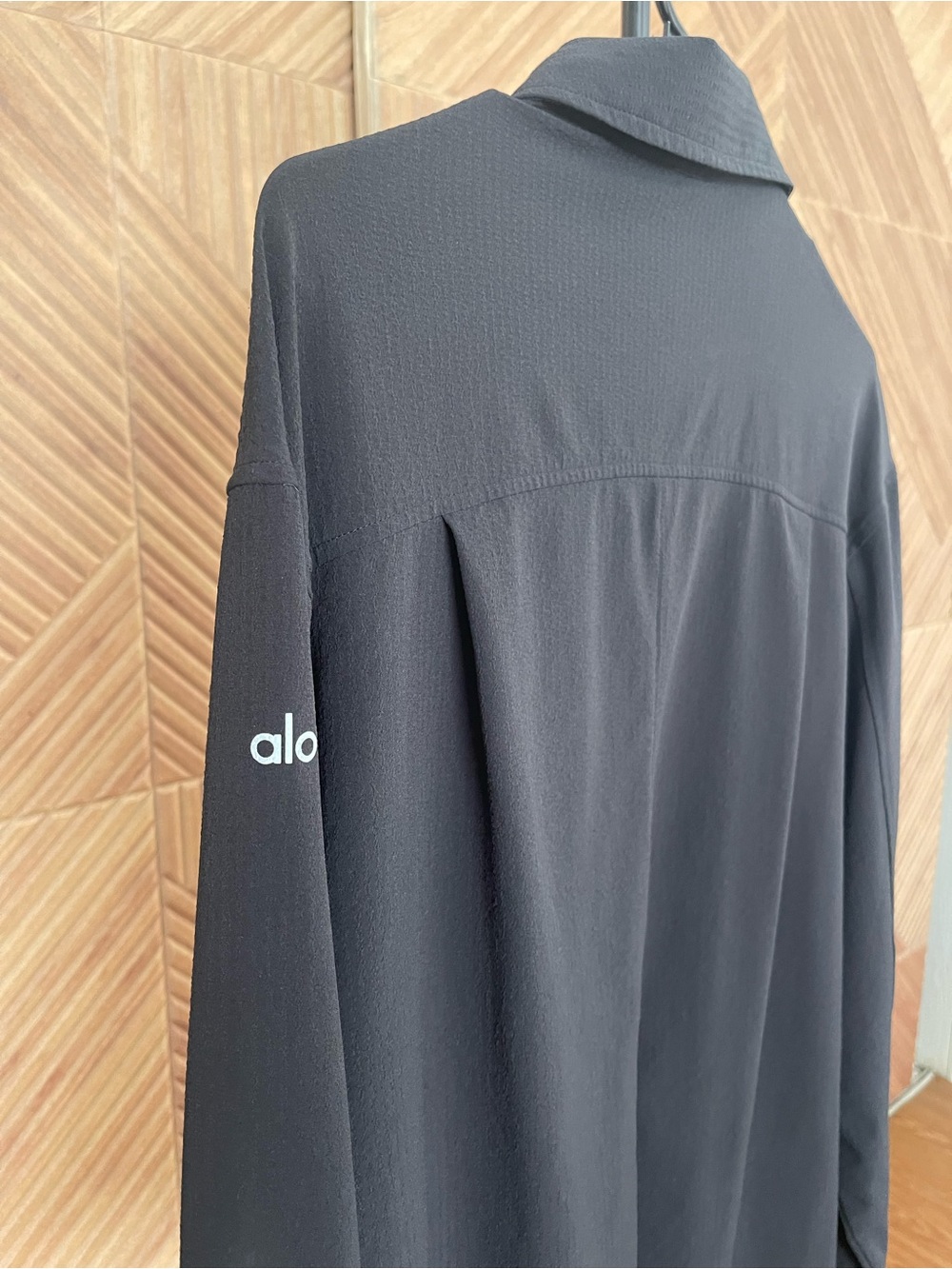 Alo yoga Dreamscape Button Down Long Sleeve size small black